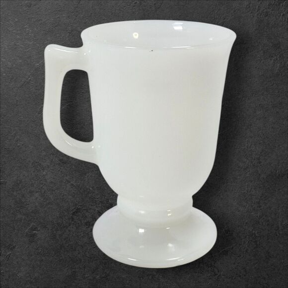 Vintage © Walt Disney World Productions Julie Milk Glass Pedestal Mug Blue White - Picture 3 of 9